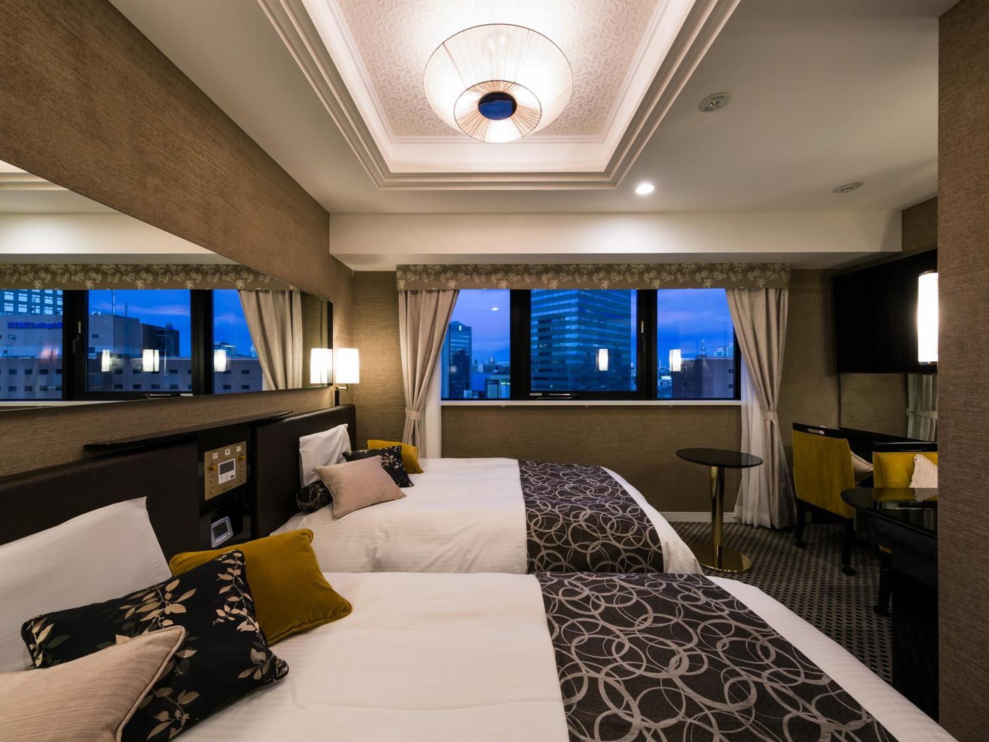 Apa Hotel Iidabashi Ekimae Tokyo Exterior photo
